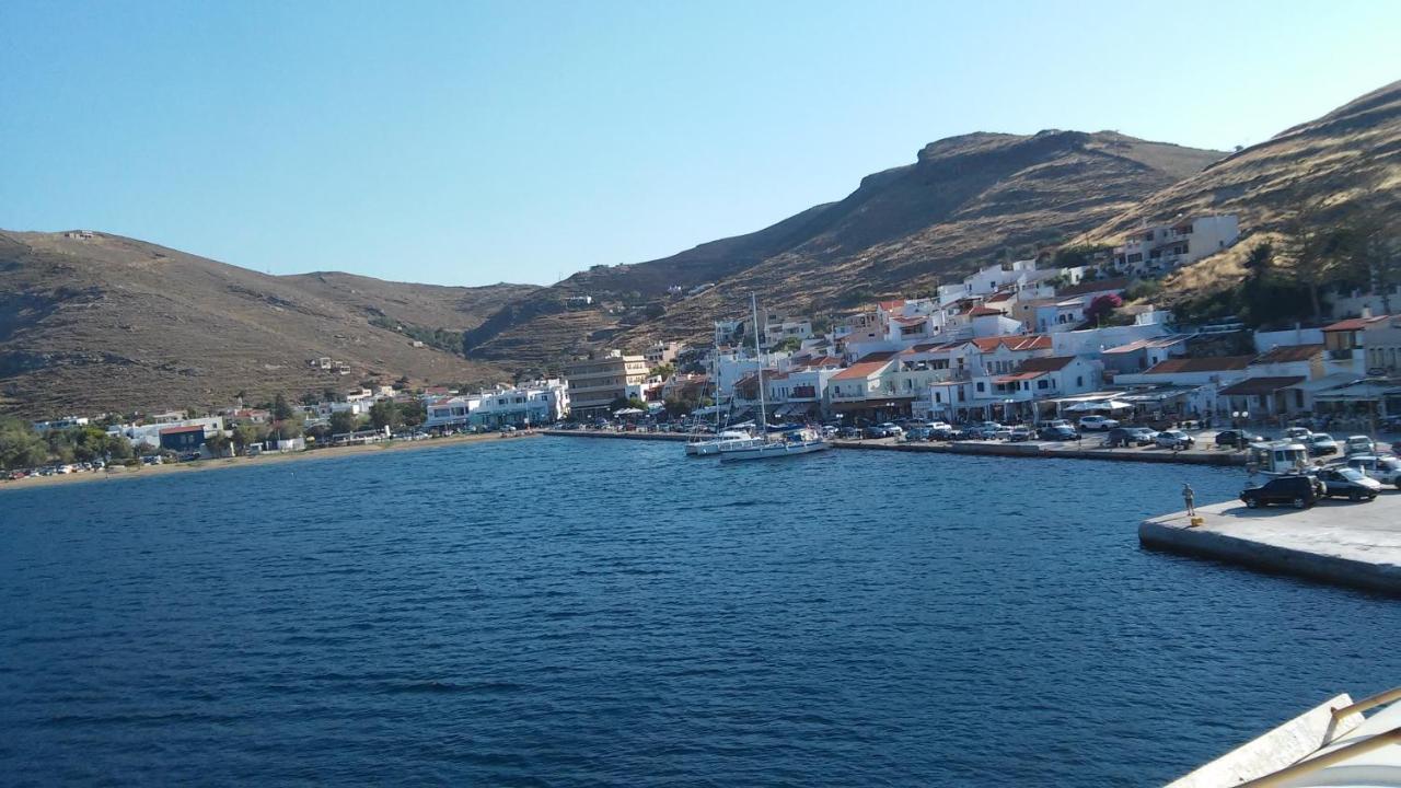 Kea Island Appartement Korissia  Buitenkant foto