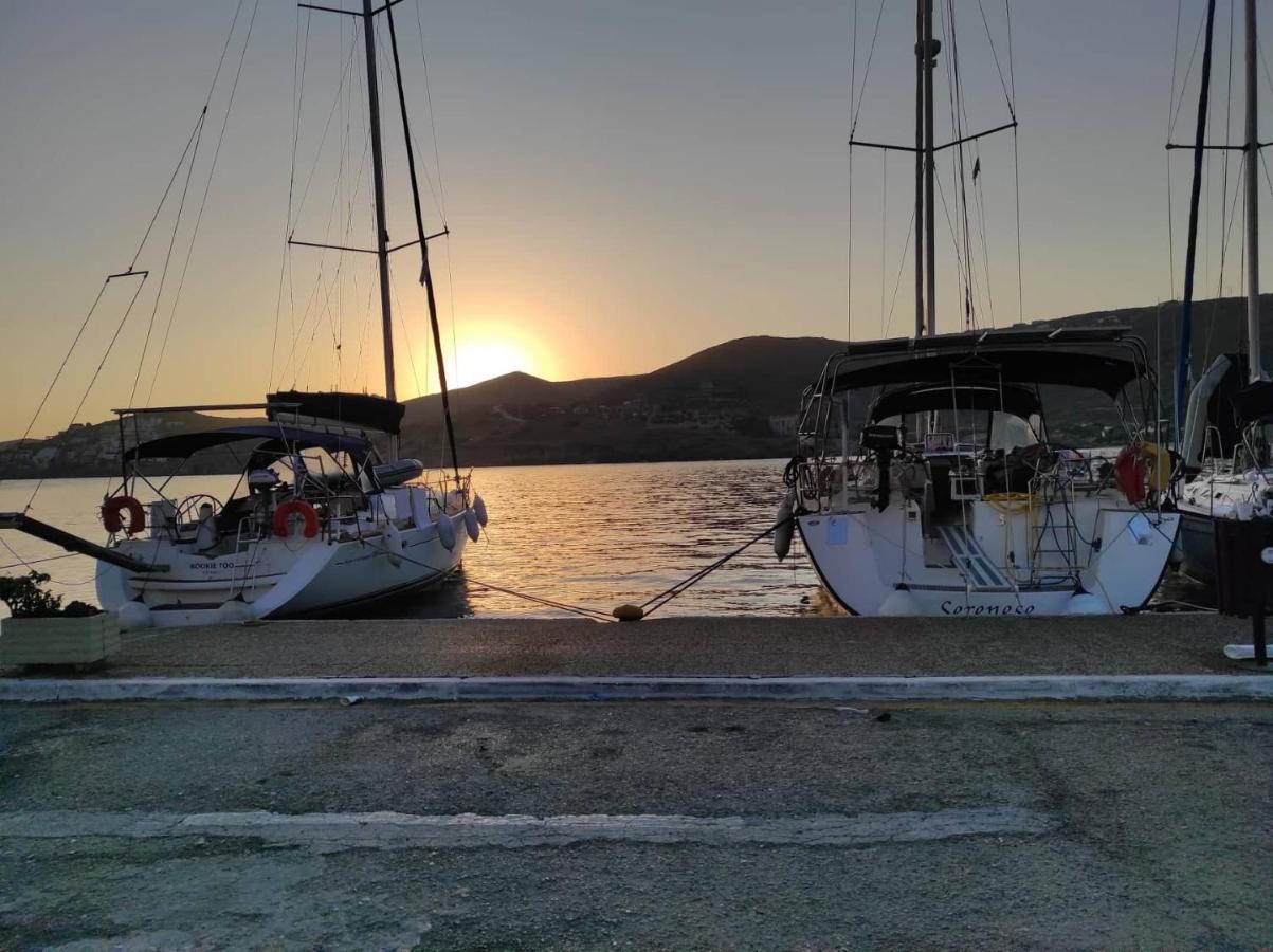 Kea Island Appartement Korissia  Buitenkant foto